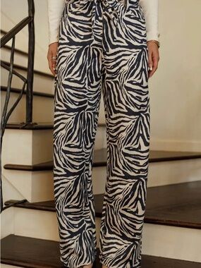 Tie-Waist Zebra Print Pants - Black & Cream